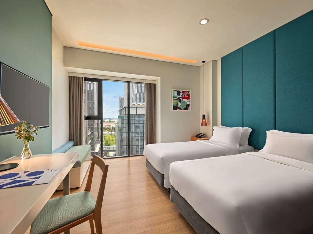 Khách sạn Novotel Living Saigon South